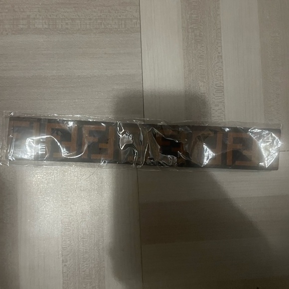 Fashion  Black and Brown Monogram headband - Picture 3 of 3